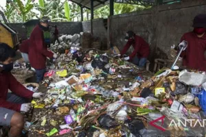Kurangi Sampah ke TPA, DLH Subang Gencarkan Edukasi Pemilahan Sampah Rumah Tangga.
