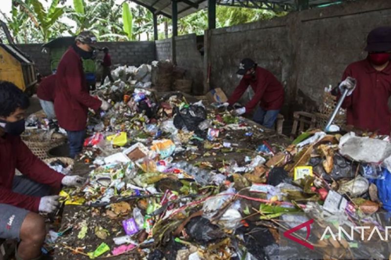 Kurangi Sampah ke TPA, DLH Subang Gencarkan Edukasi Pemil...