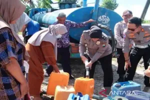 BNPB: 4.245 KK di Lombok Barat Terdampak Krisis Air Bersih Akibat Kemarau.