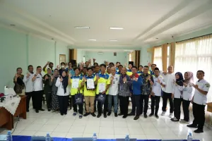 Kilang Pertamina Plaju Bekali Warga dengan Sertifikasi Perancah