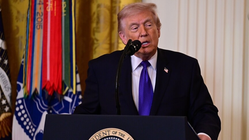 Trump Tegaskan AS "Siap dan Bersedia" Bantu Venezuela Pas...