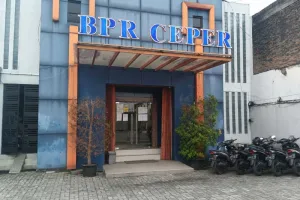 Gagal Disehatkan, OJK Cabut Izin BPR Ceper Permata Artha