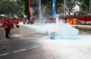 Gandeng Gulkarmat, DPRD DKI Jakarta Latih 40 Petugas Pengelola Gedung Tangani Kebakaran