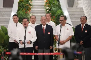 Gubernur Pramono Anung Targ...