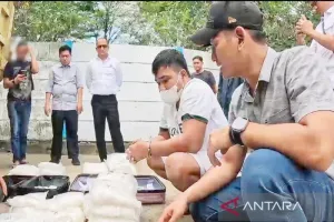 Kapolri Promosikan Pengungkap 128 Kg Sabu Jaringan Fredy Pratama Jadi Kapolres Kotabaru