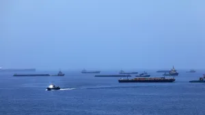 PBB Hentikan Sementara Evakuasi Kapal di Selat Hormuz setelah Serangan Drone terhadap Kapal Singapura