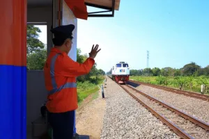 PT KAI Daop 6 Yogyakarta Im...