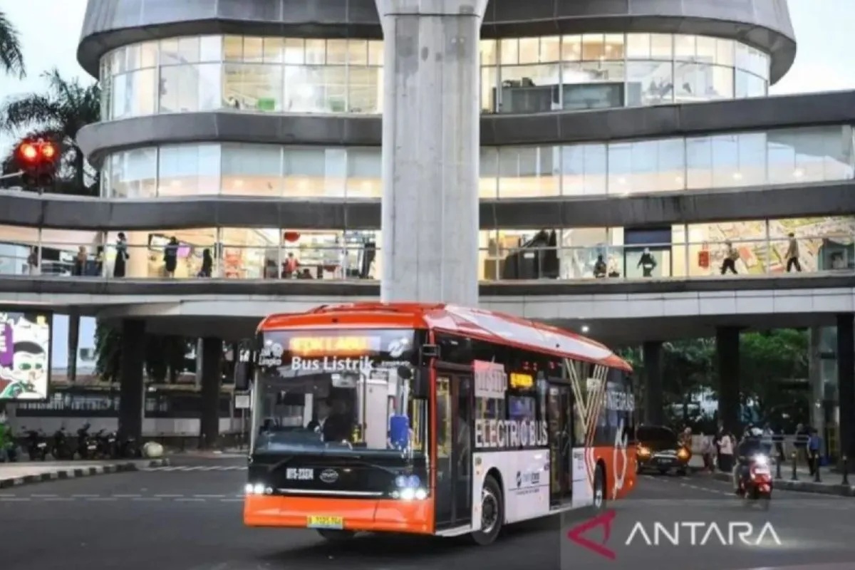 Bus Transjakarta Rute 1N Tanah Abang-Blok M dan 10D Tanjung Priok- Kampung Rambutan akan Dihapus, Penumpang Bisa Gunakan Rute Lain yang Searah 