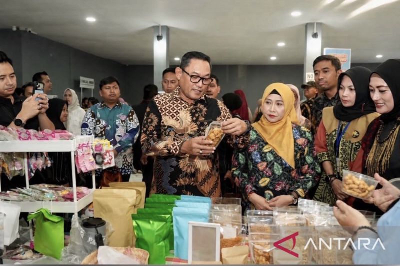 Dispar Kaltim Gelar UMKM We...