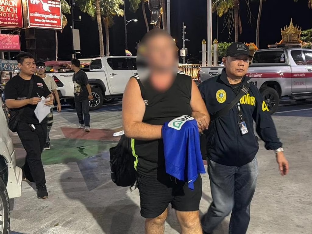 Mayat Remaja Ditemukan di Dalam Koper, Polisi Thailand Ta...