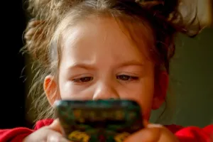 Australia Perketat Larangan Media Sosial untuk Anak di Bawah 16 Tahun, Denda Platform Naik hingga Rp1,1 Triliun