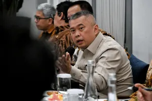 Menhub: Pemerintah Dorong Pembangunan Jaringan Kereta Logistik di Kalimantan