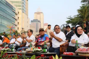 Meriahnya Jakarta Penuh Warna di Jantung Kota: Ada Pawai Balon Raksasa hingga Teater Urban