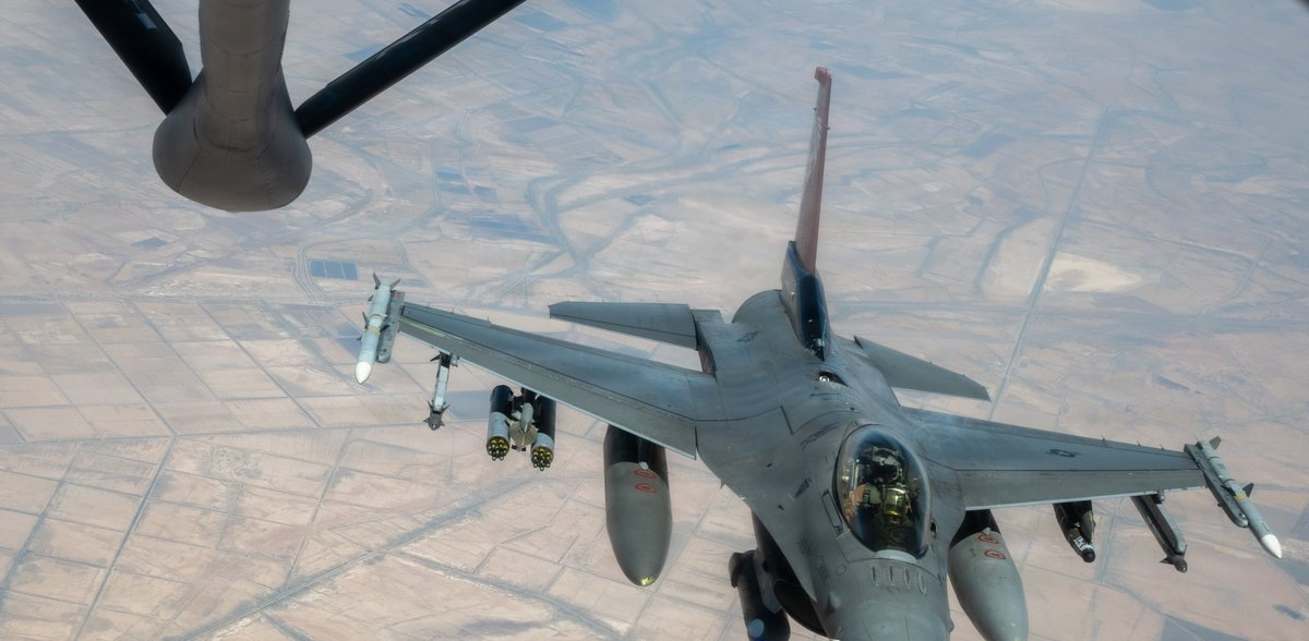 Serangan Udara AS Menghantam 10 Target Militer Iran 
