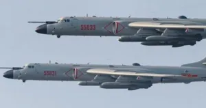Tiongkok Kerahkan Bomber H-6 Dekati Pangkalan Militer AS di Jepang