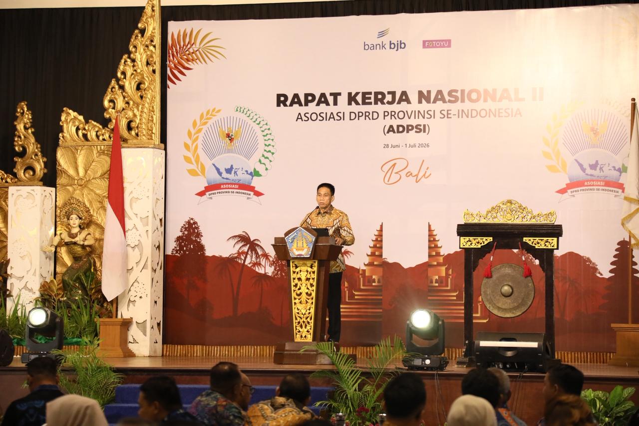 Buka Rakernas II ADPSI, Wamendagri Akhmad Wiyagus Soroti ...
