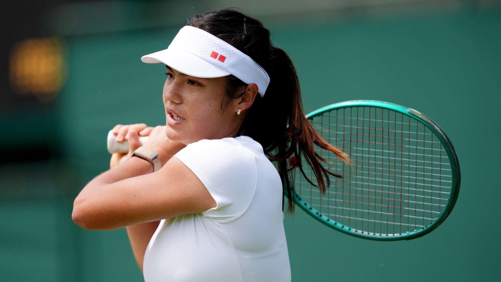 Cedera Kaki, Raducanu Mengundurkan Diri dari Wimbledon 