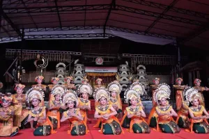 Janger Gianyar Menampilkan Kisah Pemuliaan Jiwa di PKB 2026