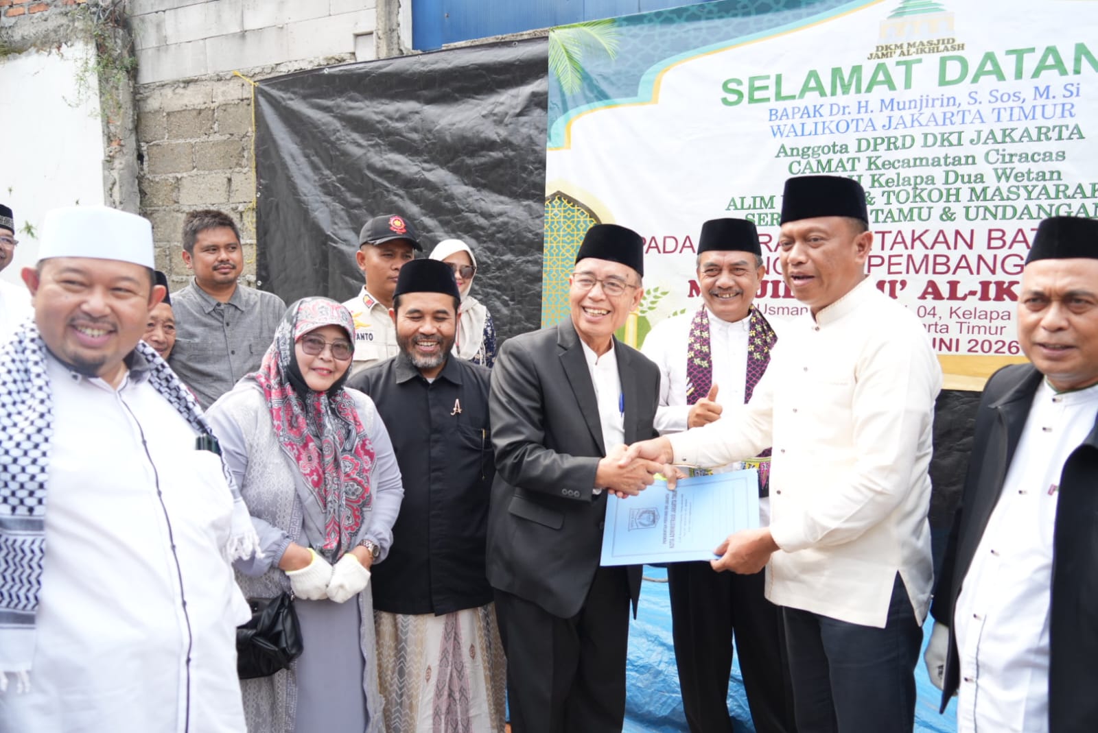 Masjid Jami Al Ikhlas Kelapa Dua Wetan Direnovasi Dua Lan...