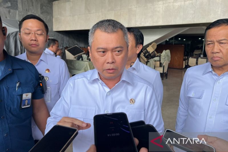 Menhub Tegaskan Potongan Komisi Ojol 8 Persen Hanya Berla...