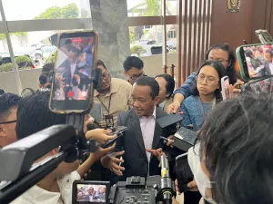 Menteri ESDM: Pemerintah Pangkas Harga LNG untuk Jaga Daya Saing Industri