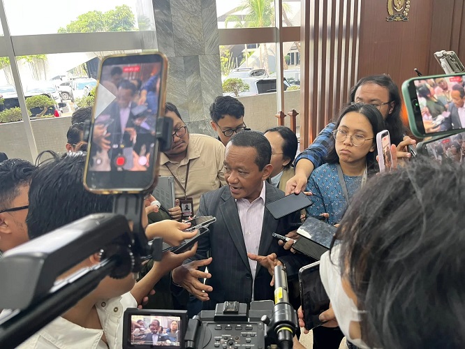 Menteri ESDM: Pemerintah Pangkas Harga LNG untuk Jaga Day...