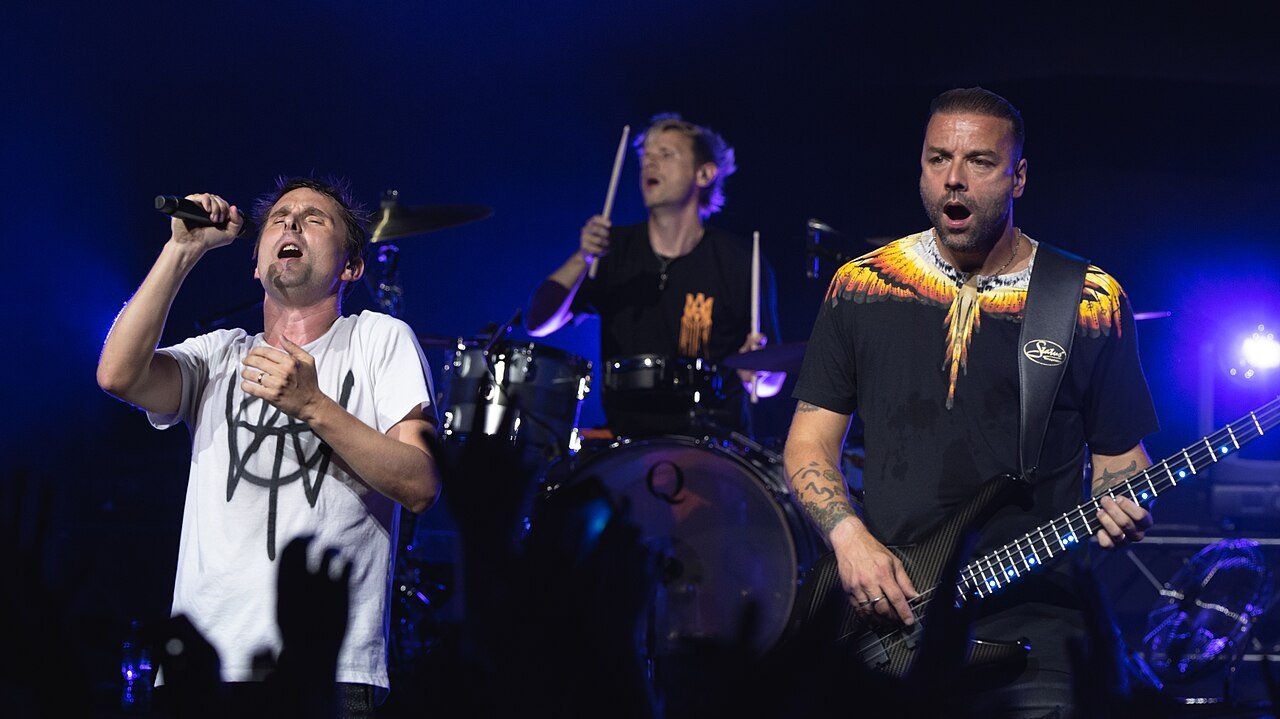Muse Siap Gelar Tur Konser Usai Rilis Album "The Wow! Sig...