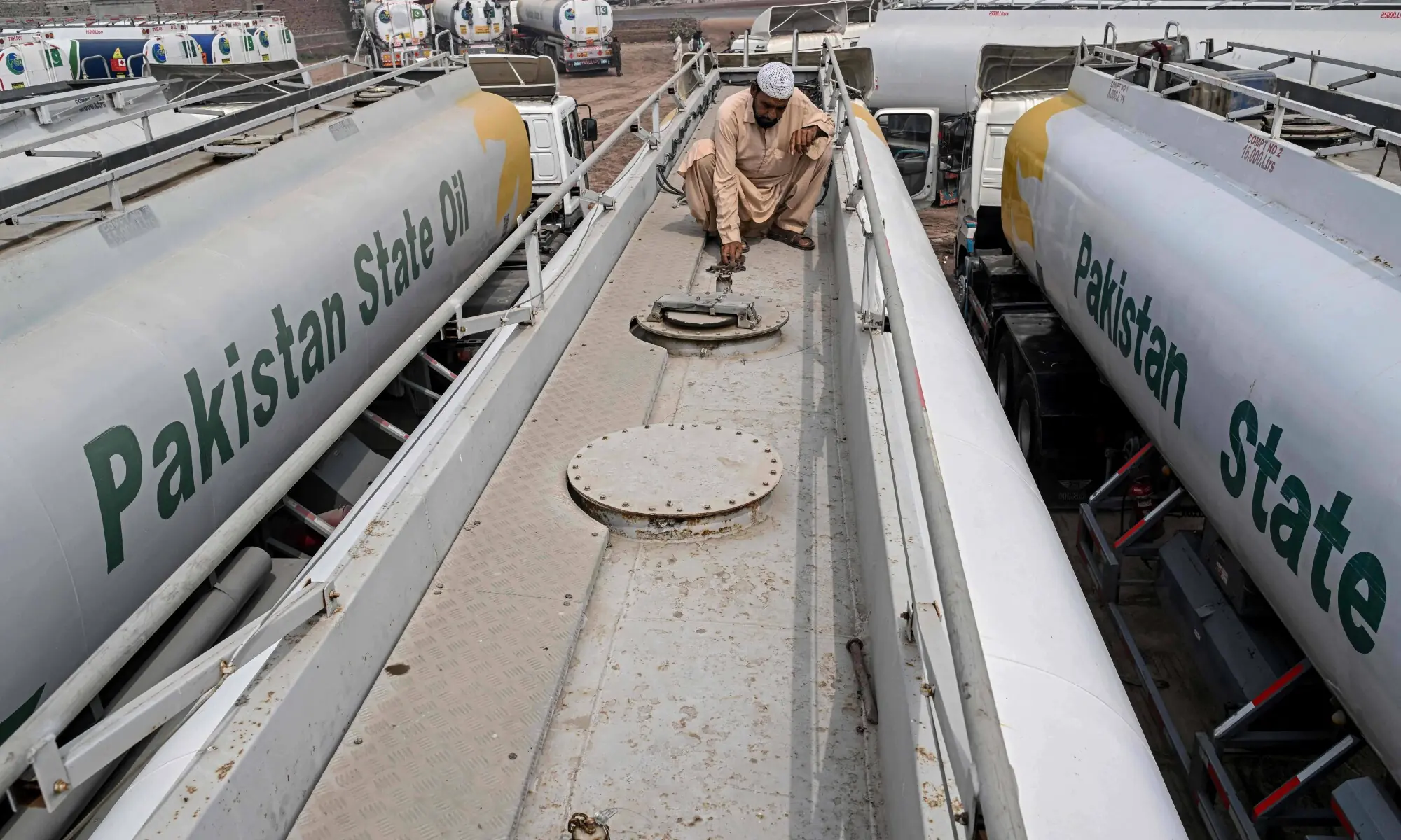 Pakistan Terancam Gelap Gulita Akibat Kekurangan Pasokan LNG