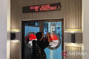 Polda Jambi Amankan Oknum P...