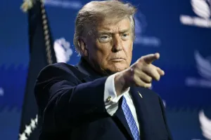 Trump Ancam Akan Musnahkan Iran setelah Serangan Terbaru