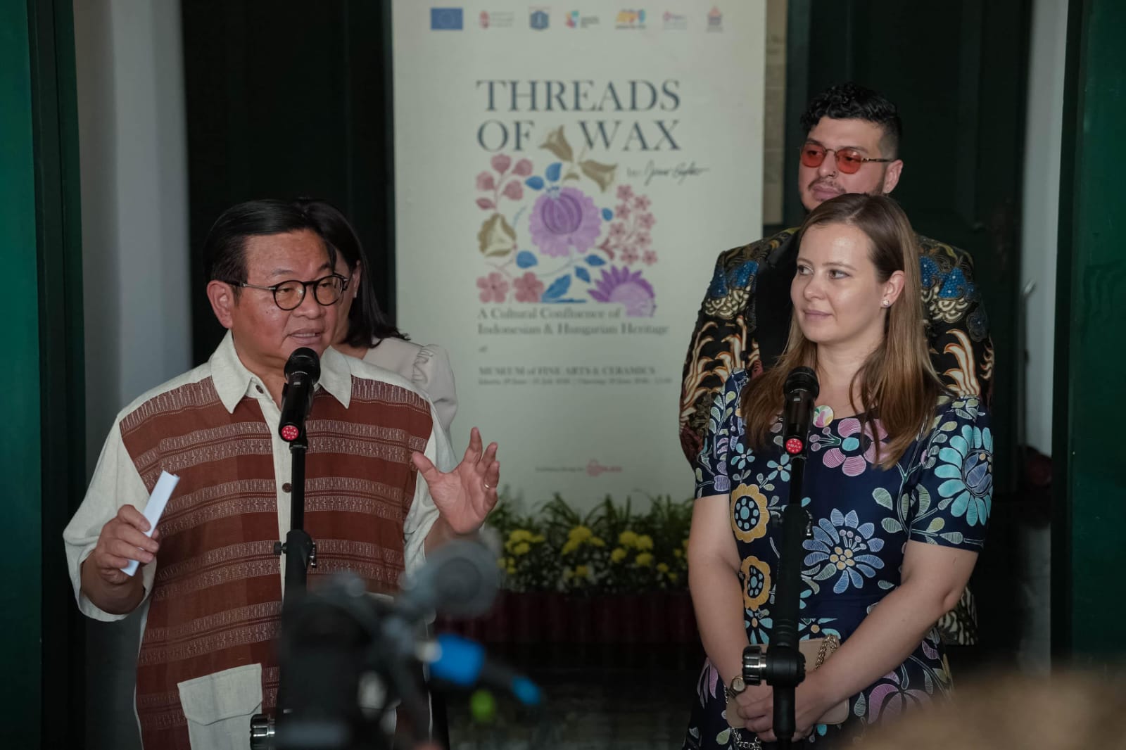 Buka Pameran Threads of Wax di Kota Tua, Gubernur Pramono...
