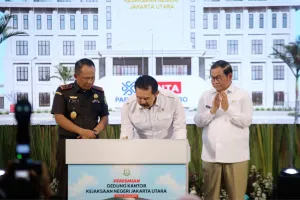 Gubernur Pramono Anung Sebut Hibah Gedung Kejari Jakut Perkuat Kerjasama Forkopimda