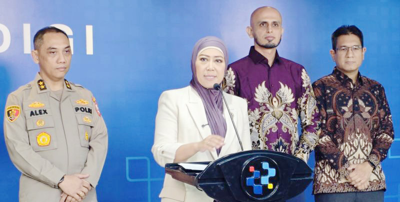Menkomdigi Bongkar Modus Baru Pelaku Judol Serbu Kolom Ko...