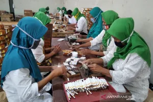 Struktur Pasar Jadi Kunci, Ekonom Nilai Kebijakan Harga Rokok Perlu Dikaji Ulang