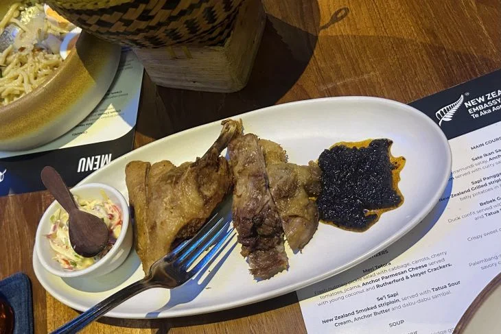 Bebek Bumbu Hitam Krim Asam, Saat Kuliner New Zealand-Ind...