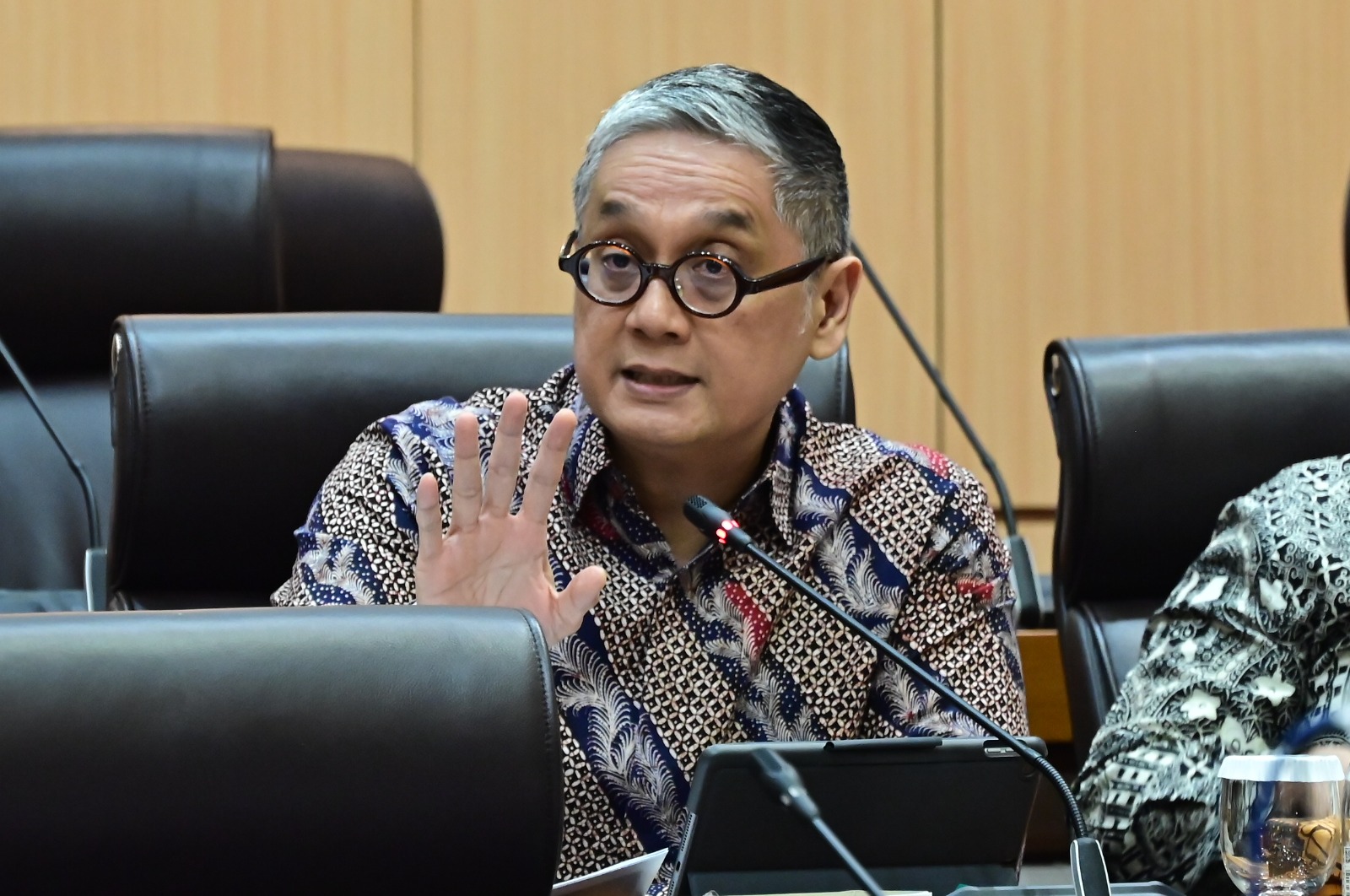 Investasi Triliunan Masuk KEK, Tapi Warga Masih Sepi Kerja! DPR: Ini Gagal!