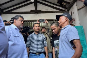 Dituduh Curi Pelat Cetak da...