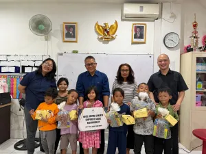 Hotel Ciputra Jakarta Salurkan Bantuan CSR ke Sahabat Anak Grogol dan Wisma Berea
