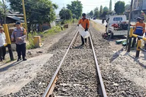 Penutupan Perlintasan Sebidang Liar di Kabupaten Blitar