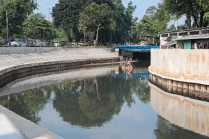 Tersisa 600 Meter, Pemprov DKI Jakarta Kebut Tanggul Kali Grogol Segmen Kemanggisan