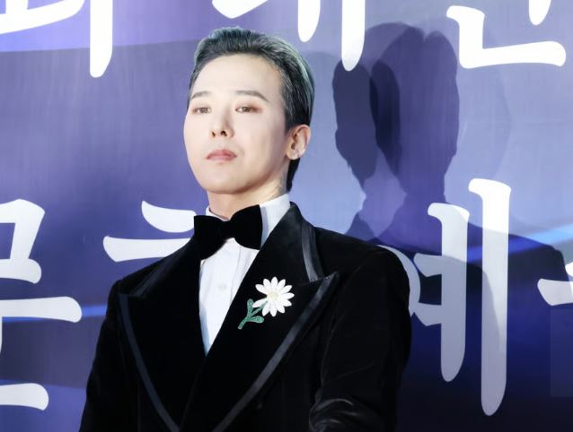 G-Dragon Dinobatkan Jadi Du...