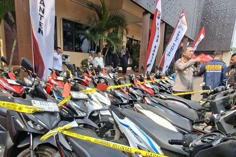 Polda Banten Persilakan Kor...