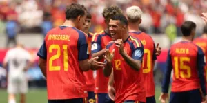 Spanyol Hajar Austria 3-0, Mikel Oyarzabal Borong Dua Gol dan Lolos ke Babak 16 Besar Piala Dunia