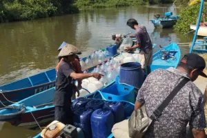 BPBD Cilacap Salurkan 117.000 Liter Air ke Warga Terdampak Kekeringan