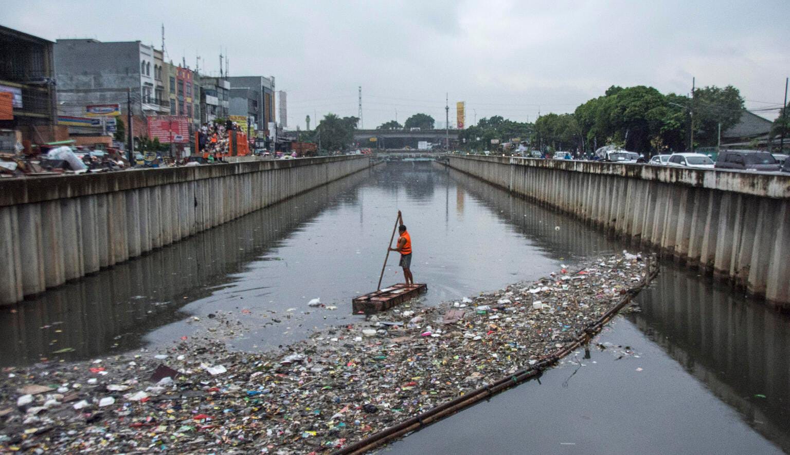 Ironi Jakarta! 35 Persen Warga Masih Belum Terjangkau Air...