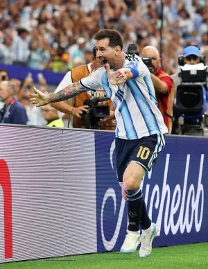 Messi Kembali Jadi Penyelamat, Argentina Singkirkan Tanjung Verde Lewat Laga Dramatis