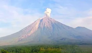 Selama Hari Raya Karo, TNBTS Tutup Jalur Pendakian Gunung Semeru di 7-18 Agustus 2026
