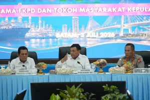 Menko Polkam Ajak Semua Pih...