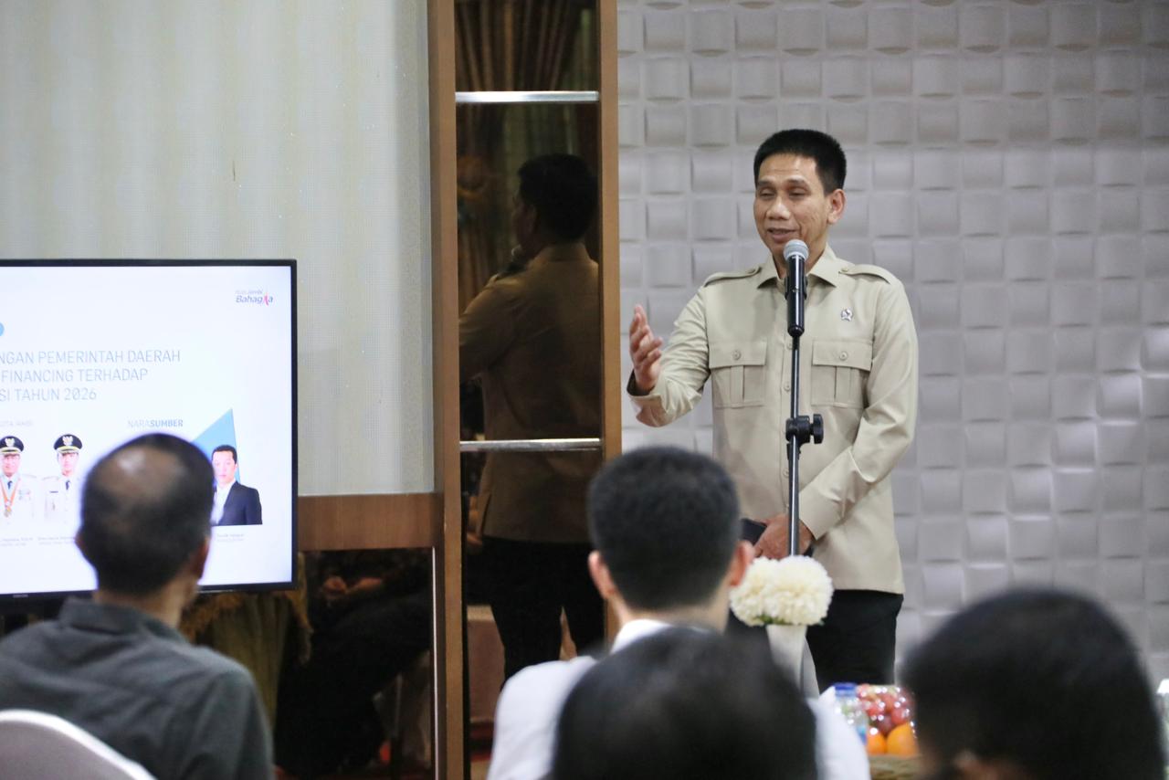 Wamendagri Akhmad Wiyagus Desak Kepala Daerah Aktifkan Ke...