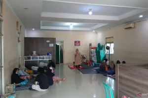 28 Jiwa Terdampak Kebakaran TPA Jatiwaringin Masih Bertahan di Pengungsian